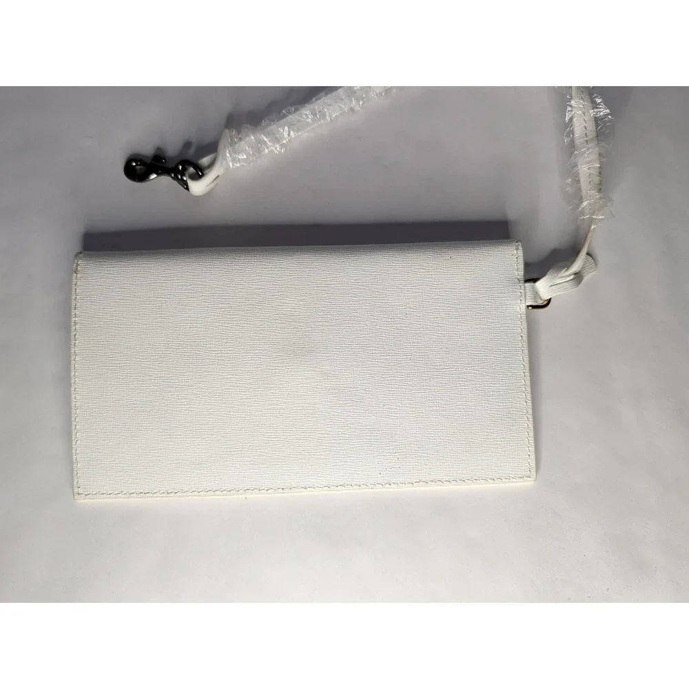 Dooney Bourke White Thin Flap Wristlet Brand New Leather‎